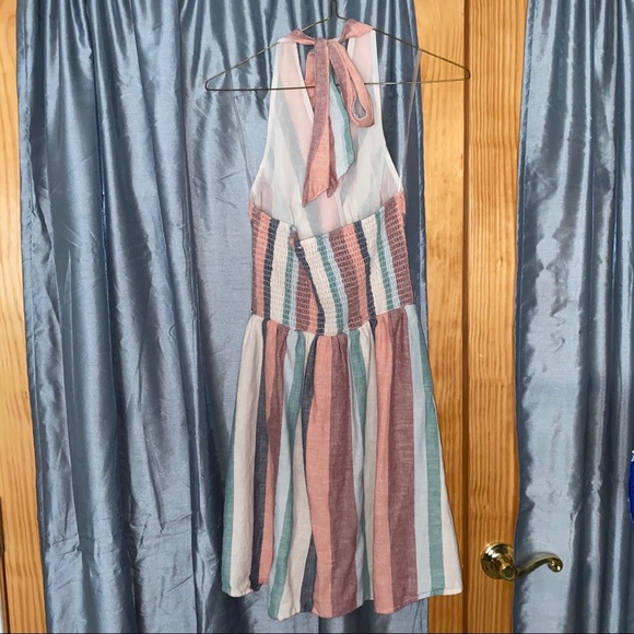 Cute AE Dress With pockets! - Picture 3 of 4